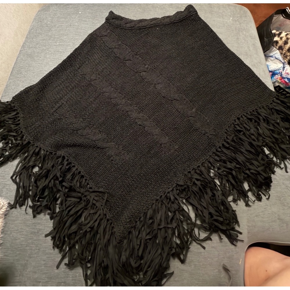 August Silk Knits Black Cable Knit Fringe Poncho Wrap One Size